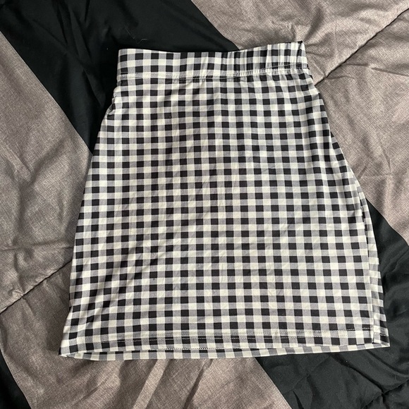 SHEIN checkered mini pencil skirt - Picture 1 of 2